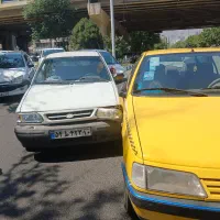 راننده تاکسی هستم