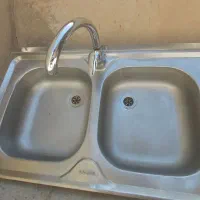 سینک و شیر آب اهرمی