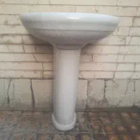 روشویی سرامیکی با شیر