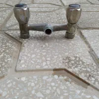 سنگ روشویی وشیر مخلوط ویکعدد شیر مخلوط توالت|لوازم سرویس بهداشتی|کرمانشاه, |دیوار