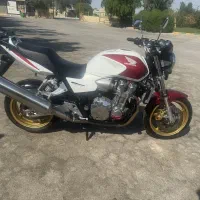 سی بی ۱۳۰۰ cb1300