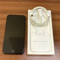 آیفون SE 2022 مشابه آیفون 13 تمیز و بدون خط‌وخش|موبایل|تهران, شهرک پرواز|دیوار