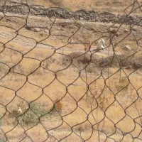 کارگر ساده با جای خواب