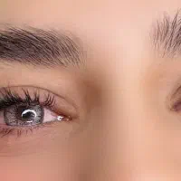 اکستنشن مژه با بهترین قیمت و باکیفیت ترین متریال