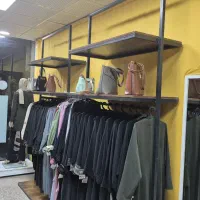 فروش دکور ،رگال،مانکن ،میز و پیشخوان پوشاک زنانه