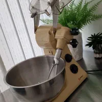 خمیر زن مارک سایونا