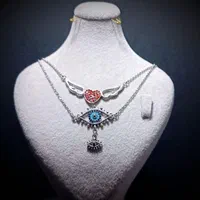 نیم ست و مدال نقره