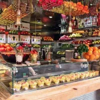 استخدام یک نفر ابمیوه فروشی