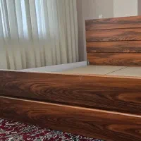 فروش تختخواب و آینه آرایش