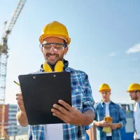 مهندس عمران یا معماری با سابقه ۳ سال