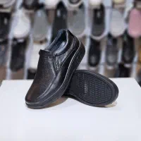 فروش کفش چرم طبیعی تکسایز برندهای معتبر