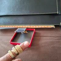 مقداری طلا
