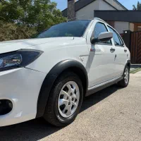 ماشین کلا بی رنگ و پلمپ عروسک