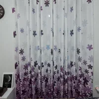 پرده اتاق خواب سالم و تمیز