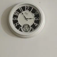 ساعت دیواری