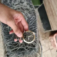 ساعت تمیز نو هستش