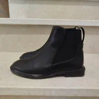 نیم بوت سایز ۳۹