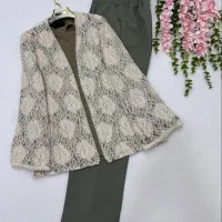 مانتوشلوارهمینی که توتصویرمیبینیدگیپورمازراتی 1