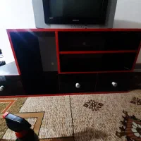 میز و تلوزیون در حد نو و سالم به شرط،سالمی|تلویزیون و پروژکتور|کرمانشاه, |دیوار