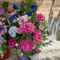 گل مصنوعی سالم وتمیز