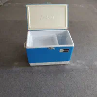 کلمن (یخدان)مسافرتی دور فلزی از برند سراب