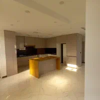 ۱۵۰ متری . سه خواب . نورگیر . حمام مستر