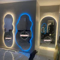 دنیای آینه بهنام