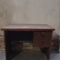 میز تحریر سالم و با کیفیت با چوب عالی|میز تحریر و کامپیوتر|زیرآب, |دیوار