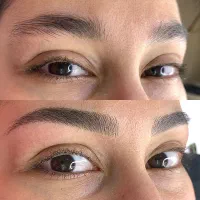 یک نفر مدل رایگان میکروبلیدینگ