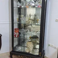 ۱ عدد بوفه و مبلمان ۷ نفره