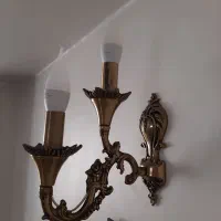 یک جفت لوستر و سه عدد دیوارکوب