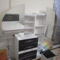 تخت و میز ارایشی|تخت و سرویس خواب|لنجان, |دیوار