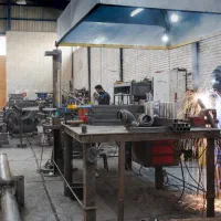 استخدام نیروی فنی   جوشکاری co2