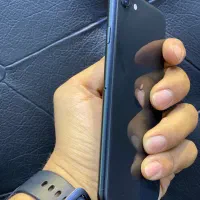 iphone se 2020 128G|موبایل|تهران, فلسطین (میدان انقلاب)|دیوار