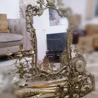 آینه وشمعدان وساعت ومیزقدیمی برنج اصل