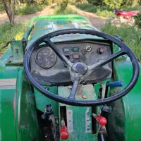 تراکتور دهقان ورز