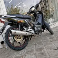 بی کلاچ پیشرو۱۳۵