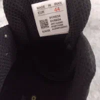 کتونی|کیف، کفش، کمربند|قم, کلهری|دیوار