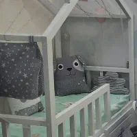 تخت و کمد کودک