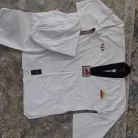 لباس رزمی تکواندو در حد نو