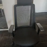 تعدادی صندلی live به فروش میرسد