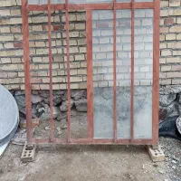 پنجره آهنی ارتفاع 1.5 عرض 1.20 قیمت 4 میلیون
