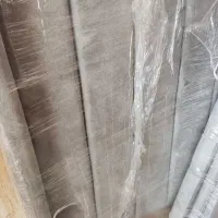 تخت خواب دو نفره و آینه کنسول