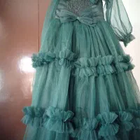 لباس مجلسی|لباس|مهاجران, |دیوار