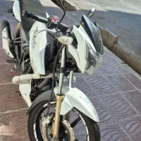 آپاچی ۹۴ سفید
