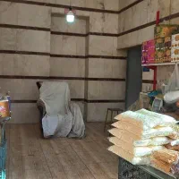 مغازه بر خیابان باباطاهر