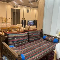 تخت سنتی همراه با‌ تشک‌‌و ۴بالشت