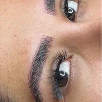 ۳ نفر مدل فیبروز ابرو به مدت محدود