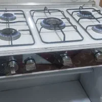 اجاق گاز طرح فر تمیز و سالم