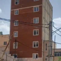 اپارتمان در اول خیابان ایده لو